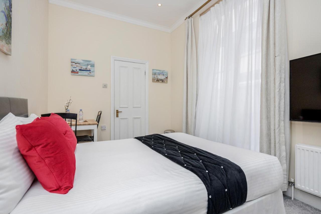 Oxford Street Homestay ロンドン エクステリア 写真
