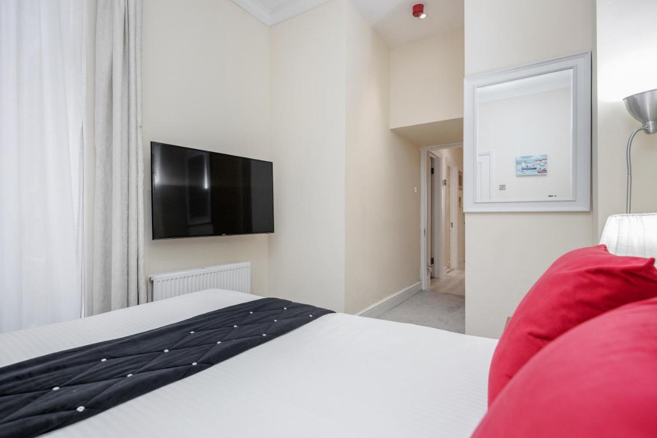 Oxford Street Homestay ロンドン エクステリア 写真