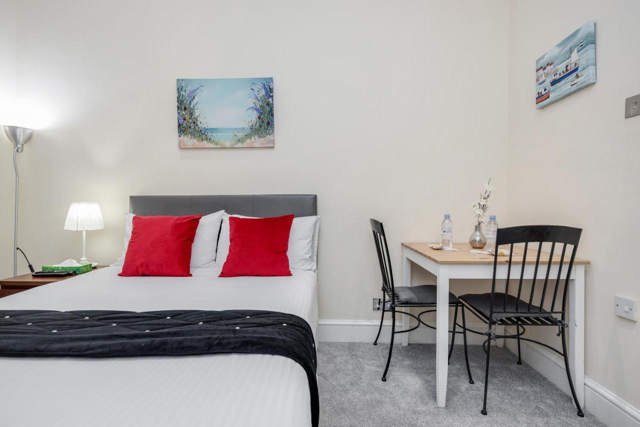 Oxford Street Homestay ロンドン エクステリア 写真