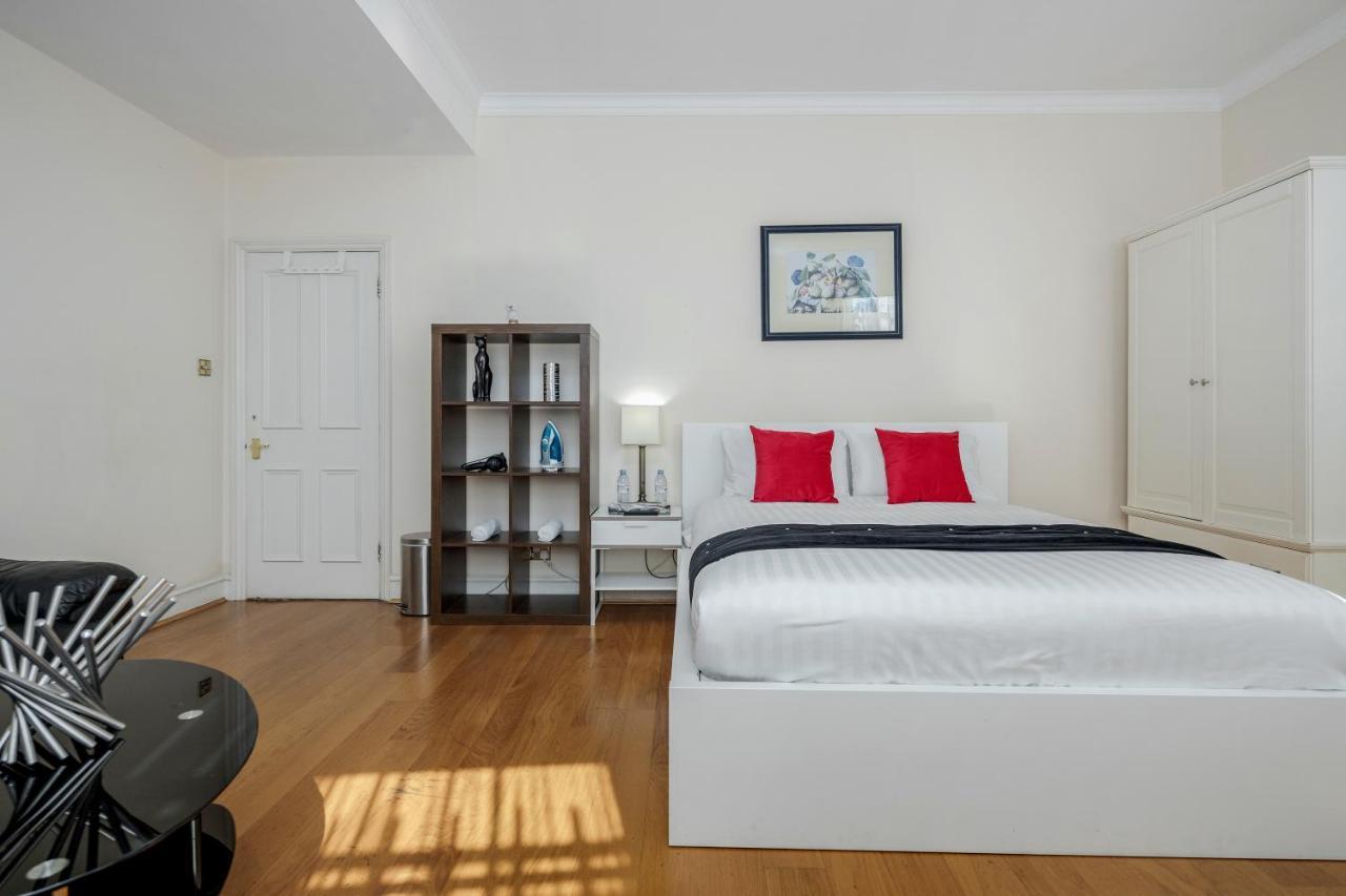 Oxford Street Homestay ロンドン エクステリア 写真