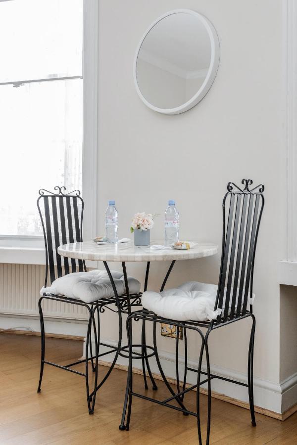 Oxford Street Homestay ロンドン エクステリア 写真