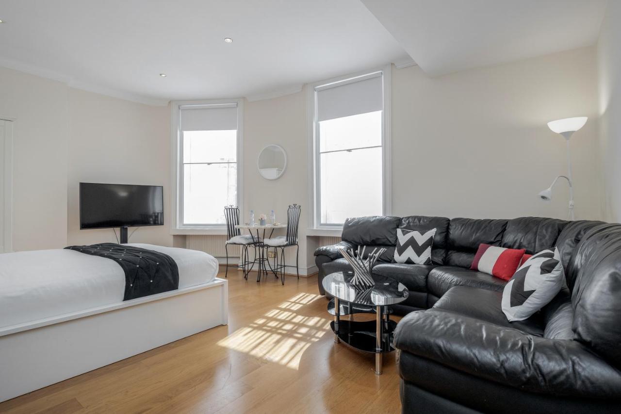 Oxford Street Homestay ロンドン エクステリア 写真