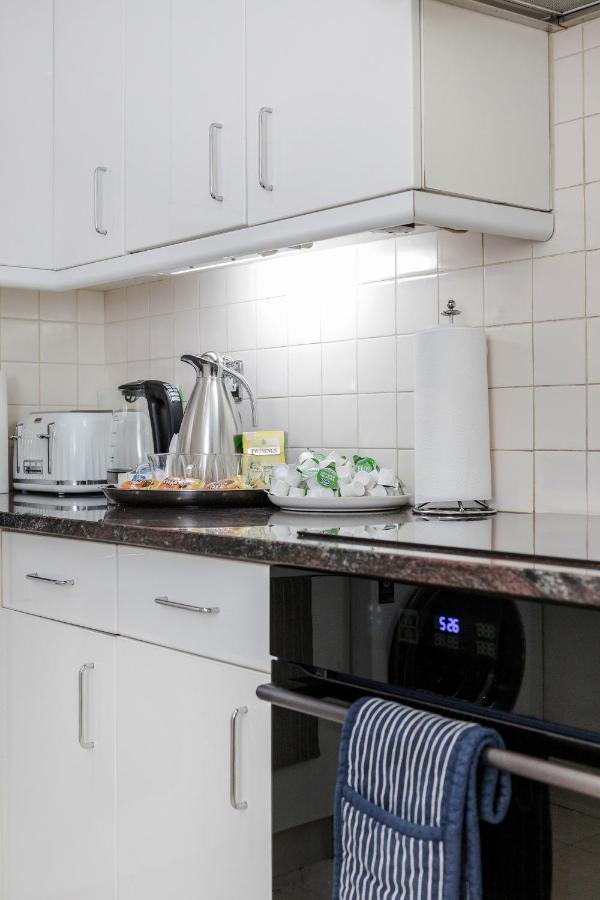 Oxford Street Homestay ロンドン エクステリア 写真