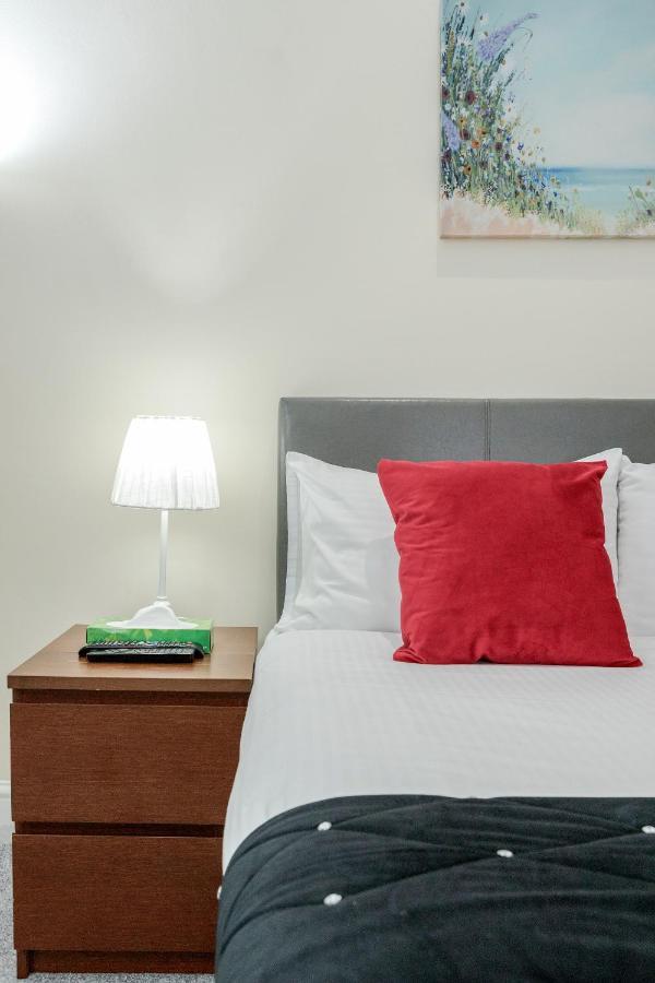 Oxford Street Homestay ロンドン エクステリア 写真