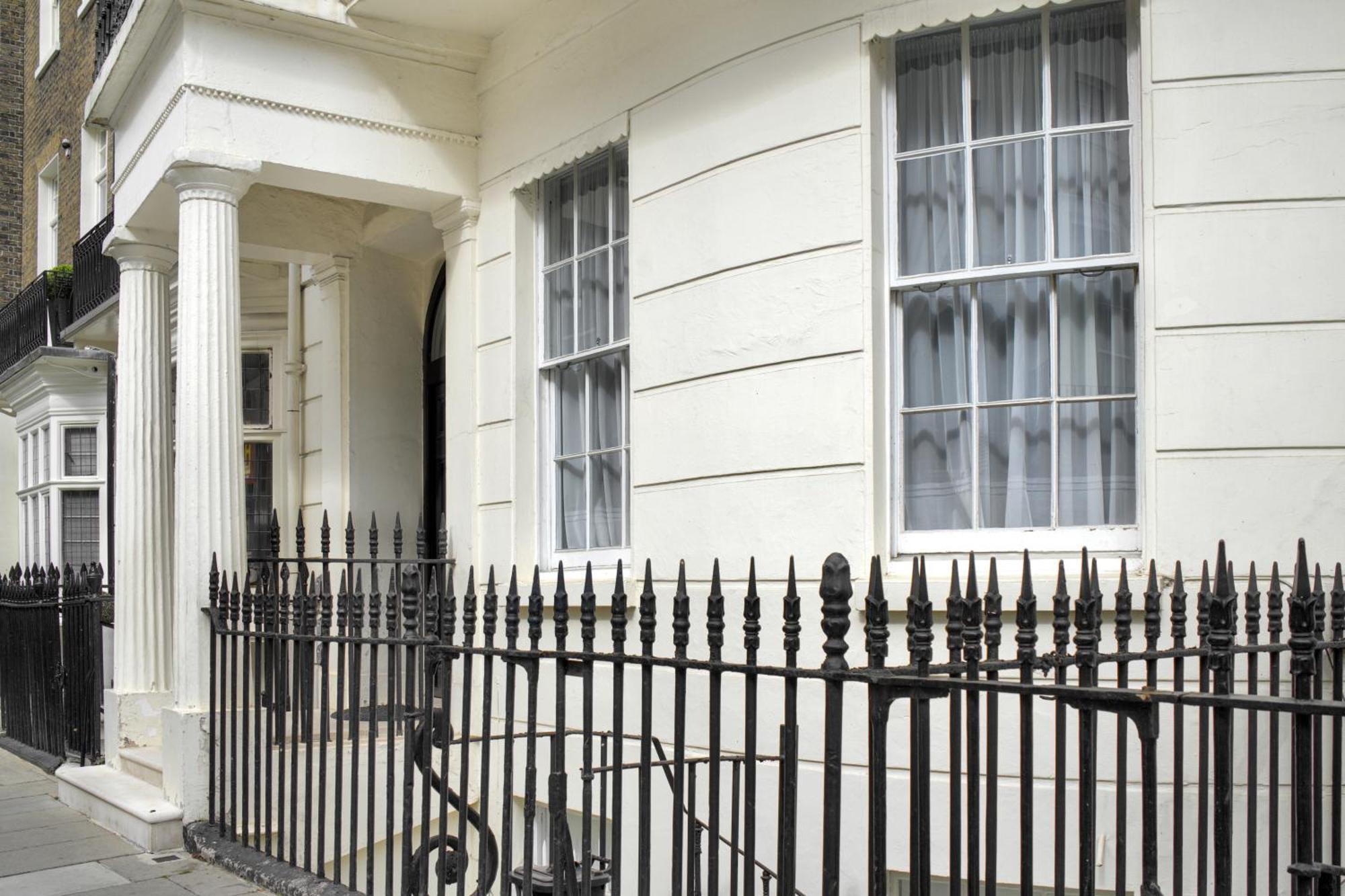 Oxford Street Homestay ロンドン エクステリア 写真